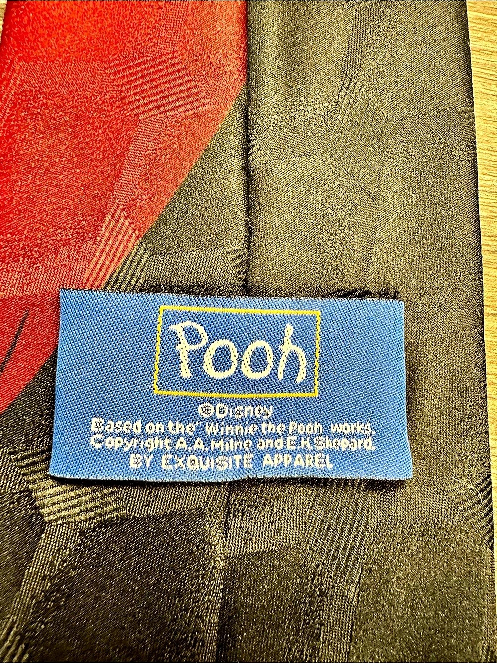 Vintage 90s Disney Winnie the Pooh Tigger Hearts Black Necktie - Picture 3 of 5